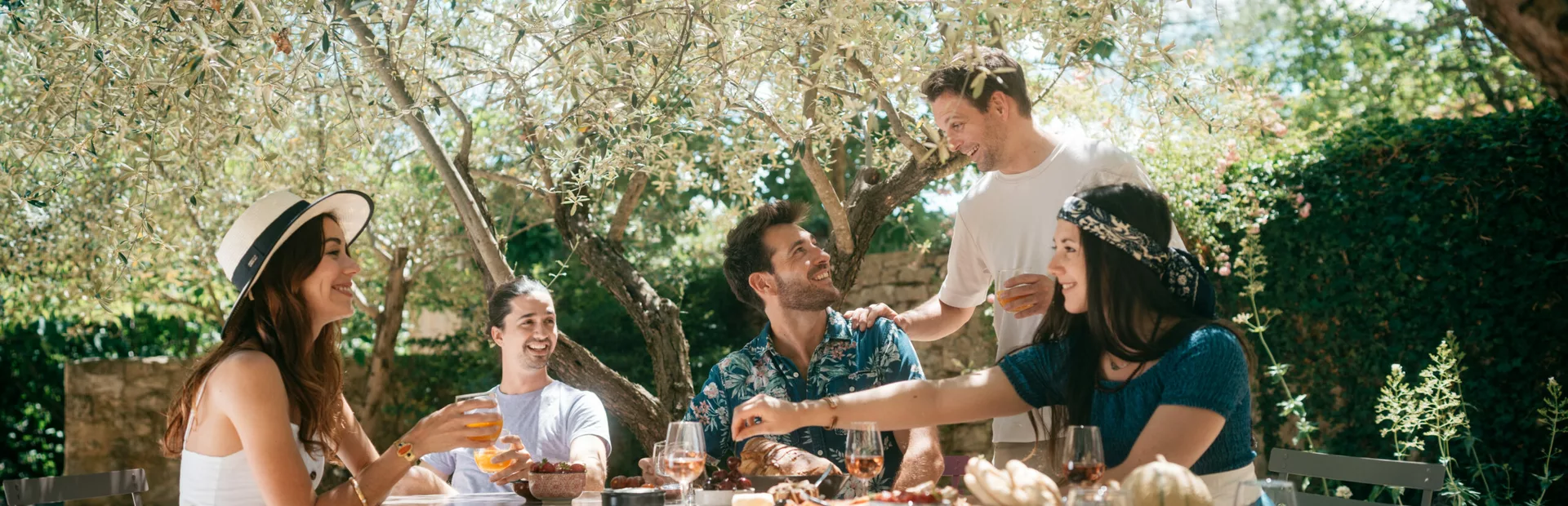 Brunch entre amis en Vaucluse  © O'Brien