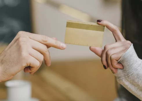 Échange de carte de visite  © Freepix