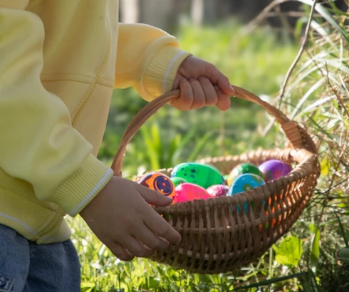 Chasse aux oeufs de Pâques  © Hocquel